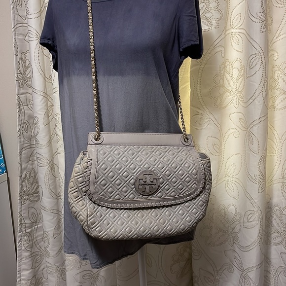 🌸🌺Tory Burch Large Marion Quilted Saddle Bag🌸🌺 - Picture 12 of 12